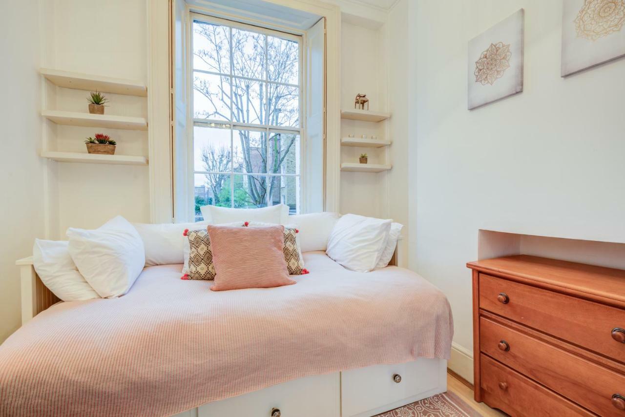 Kings Road Apartment *